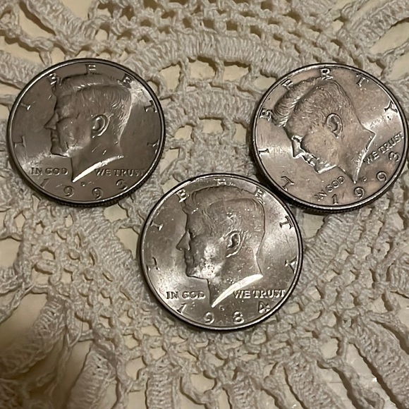 Set of 3 Kennedy Half Dollars - Picture 1 of 2